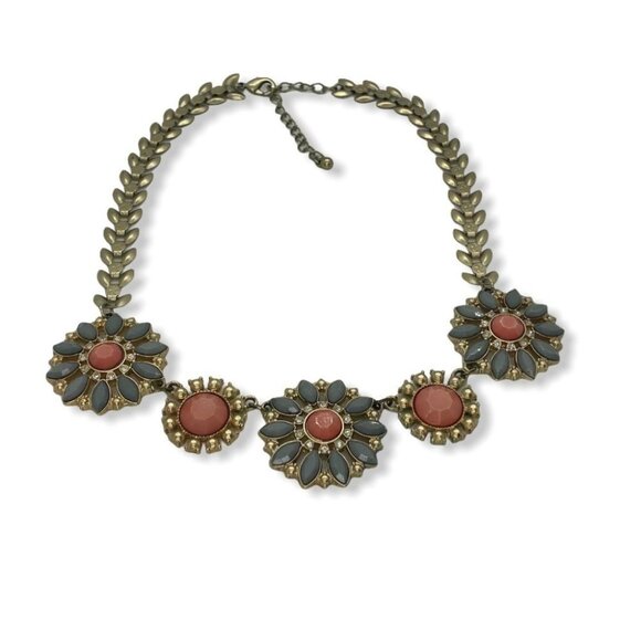 Vintage Floral Statement Necklace Coral & Gray Accents Beach Vacation Boho Chic - Picture 2 of 4